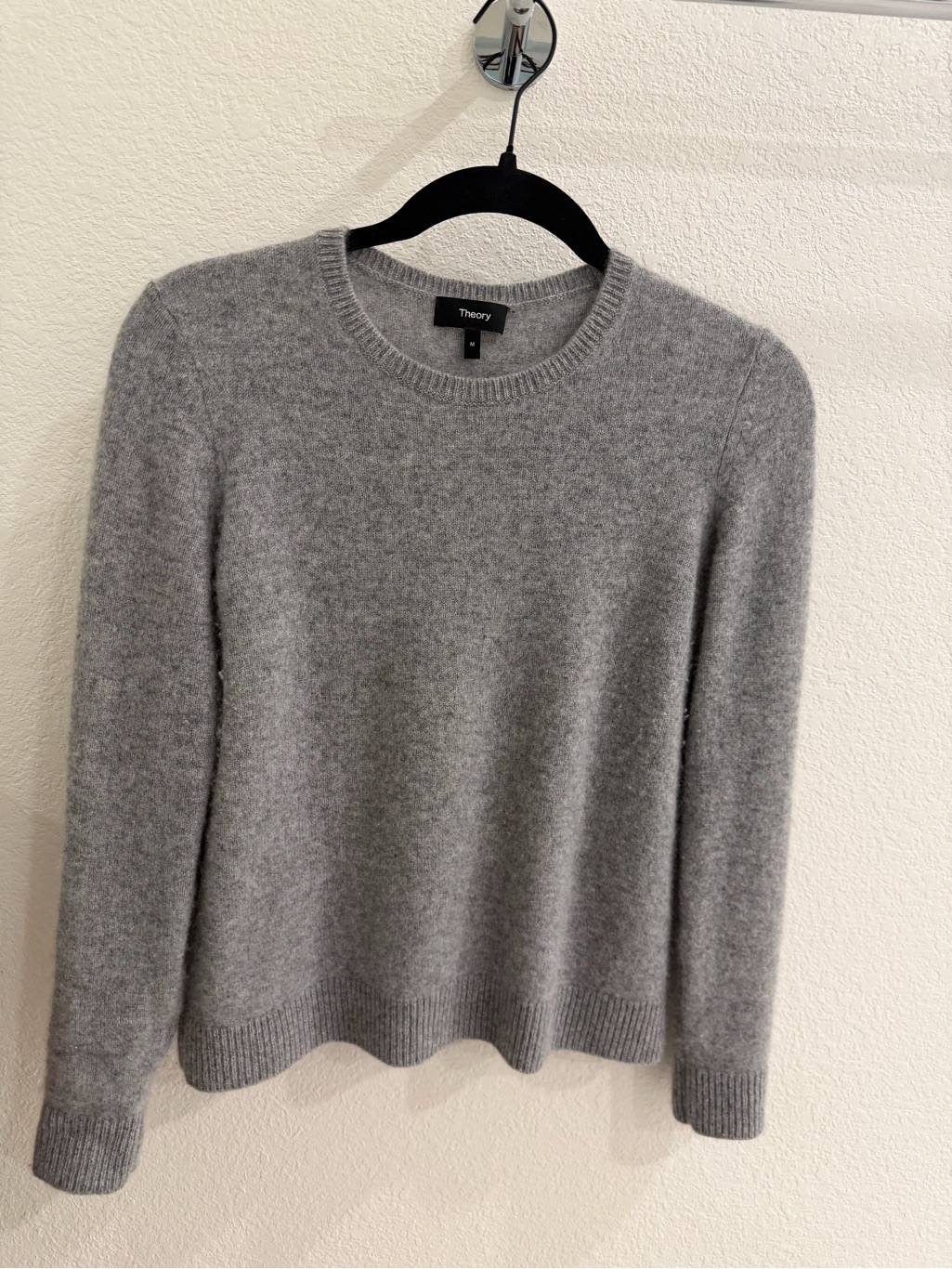 Classic 100% Cashmere Crew Neck Sweater